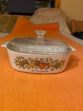 Vintage Corning Ware 2 Quart La Marjolaine Casserole Dish - Clean, clean, clean